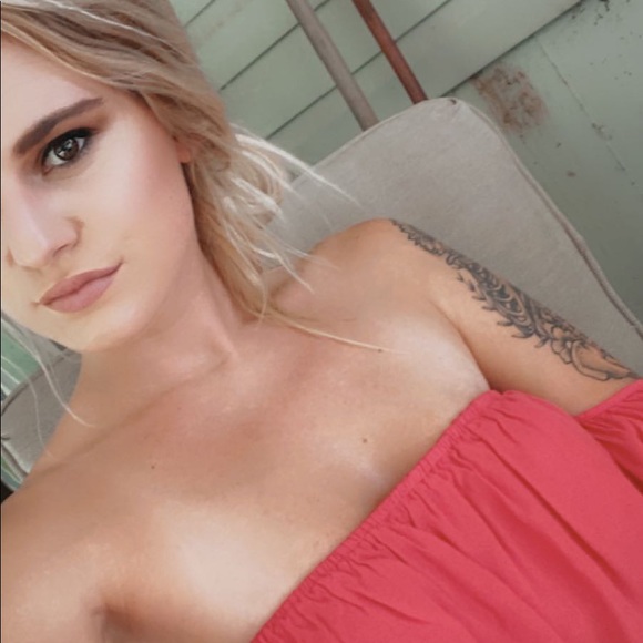 Meet your Posher, Anna - Picture 1 of 1